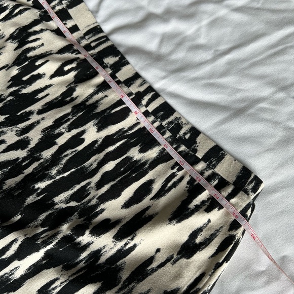 Ann Taylor cheetah print pencil skirt - Picture 4 of 7